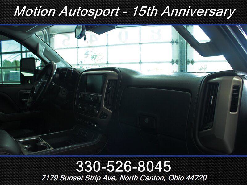 Used 2019 GMC Sierra 2500 Denali w/ Duramax Plus Package AWD/4WD image 26