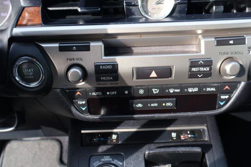 Used 2014 Lexus ES 350 w/ Premium Package FWD image 17