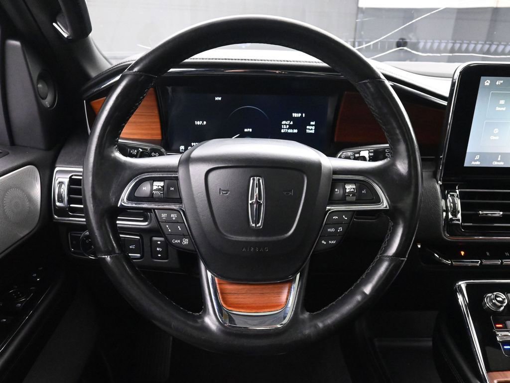 Used 2020 Lincoln Navigator Reserve w/ Luxury Package image 30