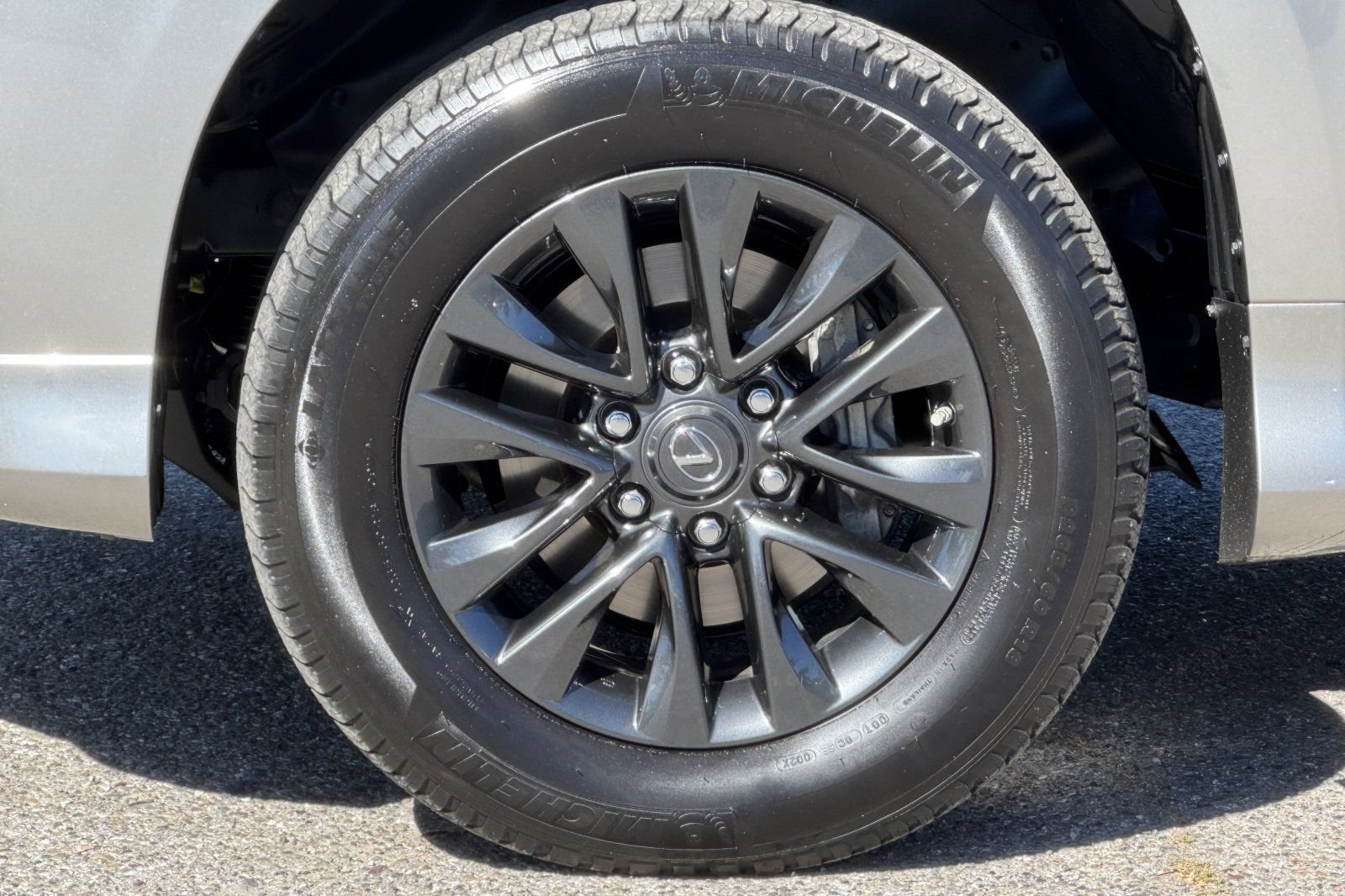 Used 2023 Lexus GX 460 Premium w/ Premium Package AWD/4WD image 27