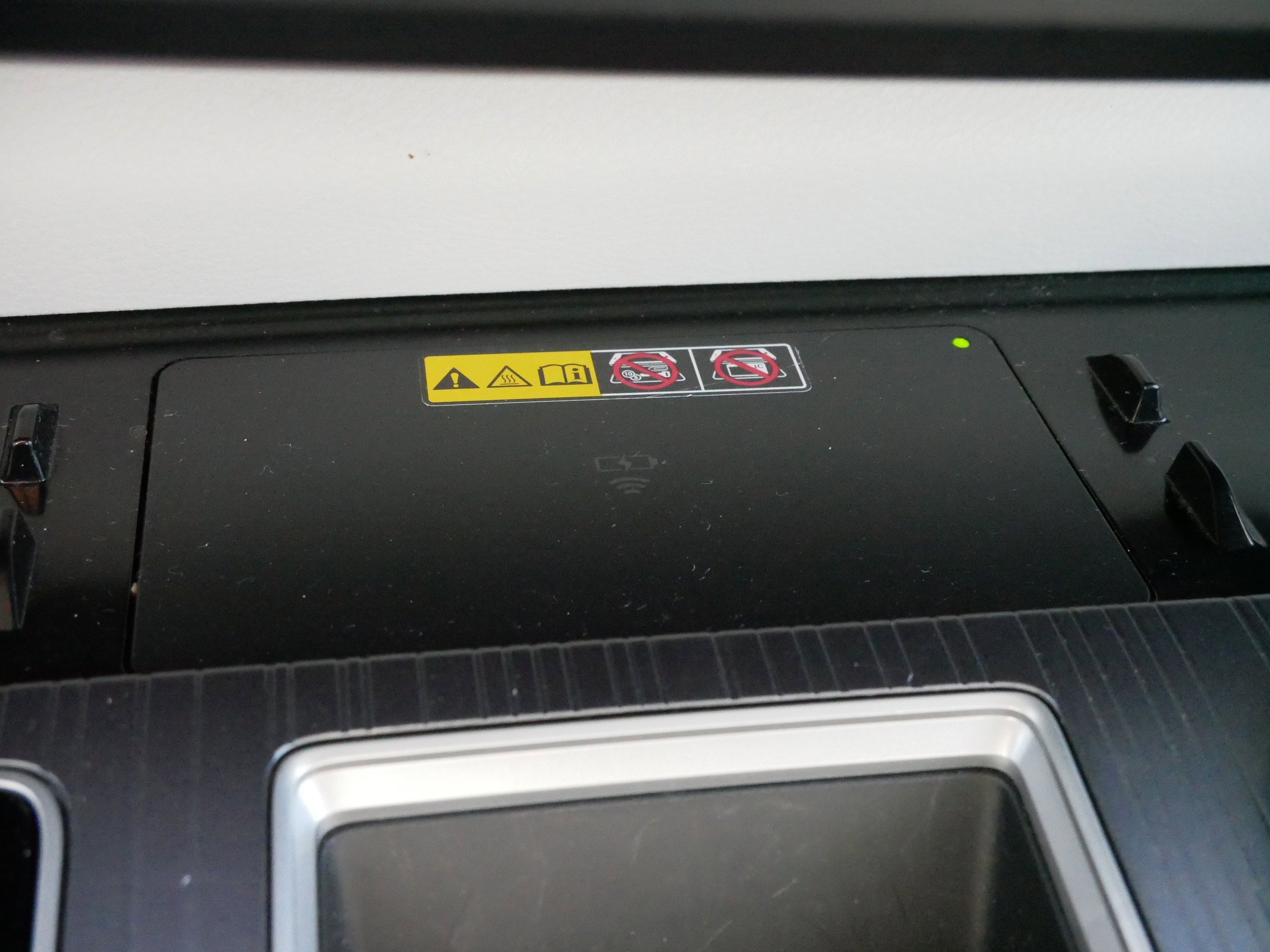 Used 2025 Toyota Sienna LE image 30