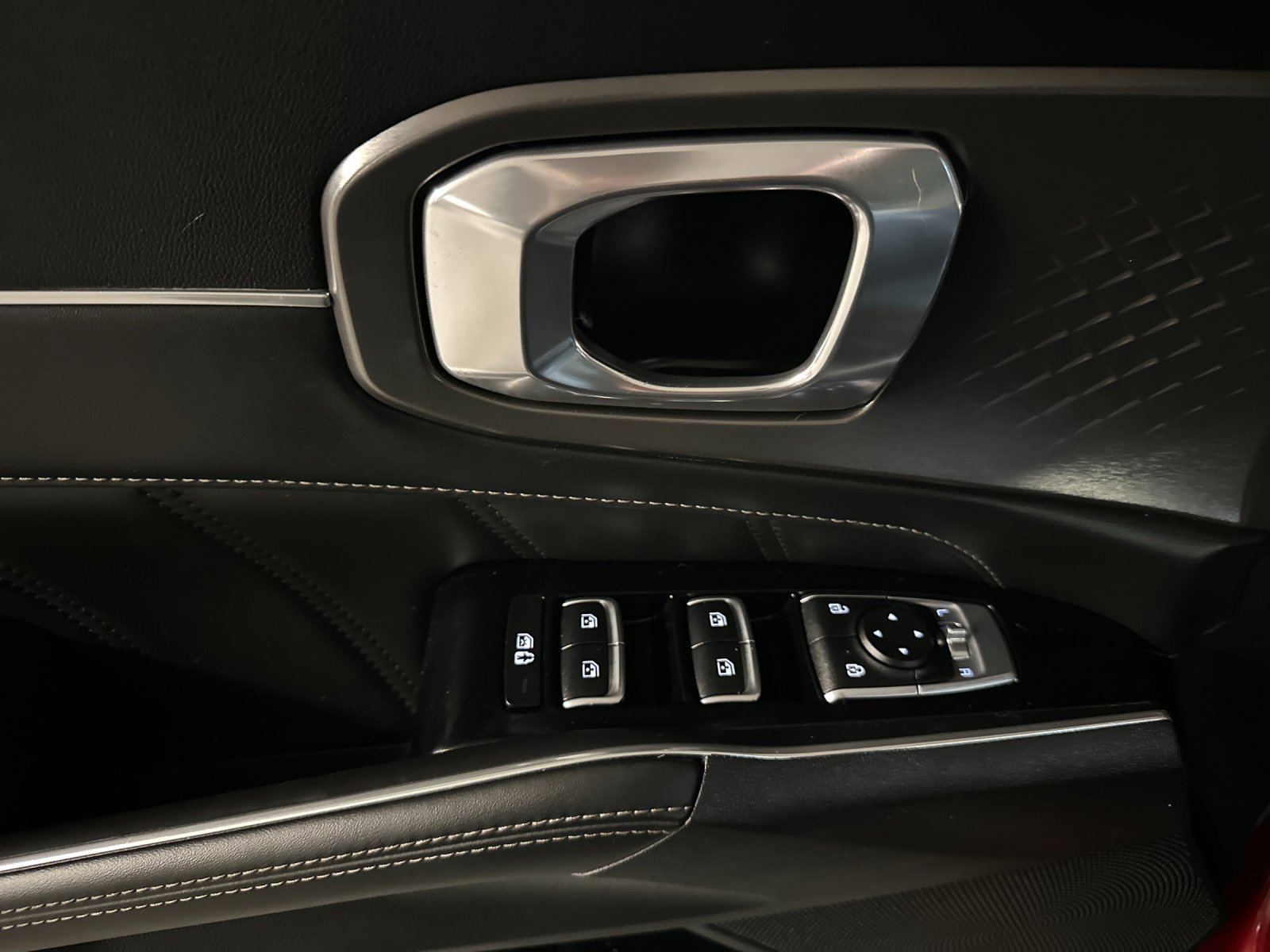 Certified 2021 Kia Sorento SX image 10