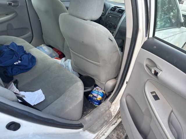 Used 2011 Toyota Corolla LE image 26