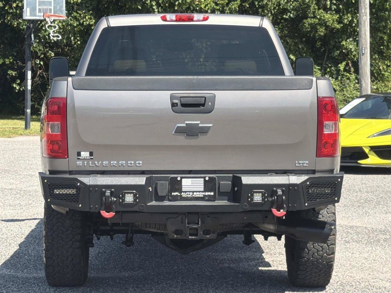 Used 2014 Chevrolet Silverado 2500 LTZ w/ LTZ Plus Package AWD/4WD image 5