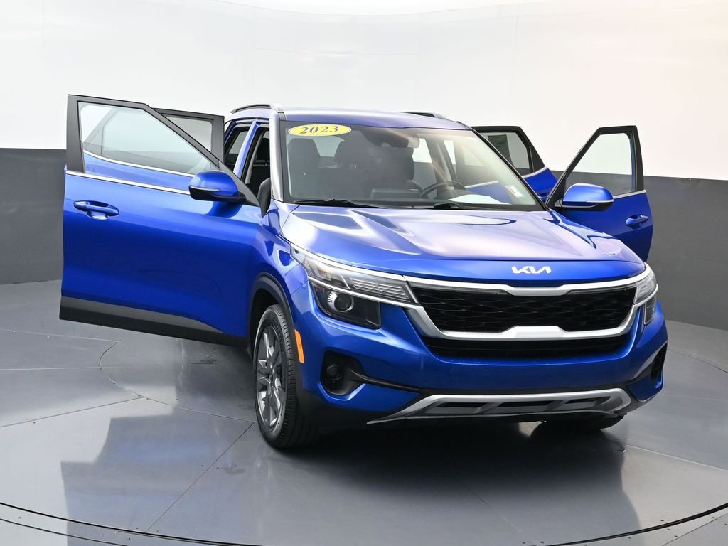 Used 2023 Kia Seltos S FWD image 29