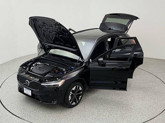 New 2026 Volvo XC60 B5 Plus w/ Climate Package image 37