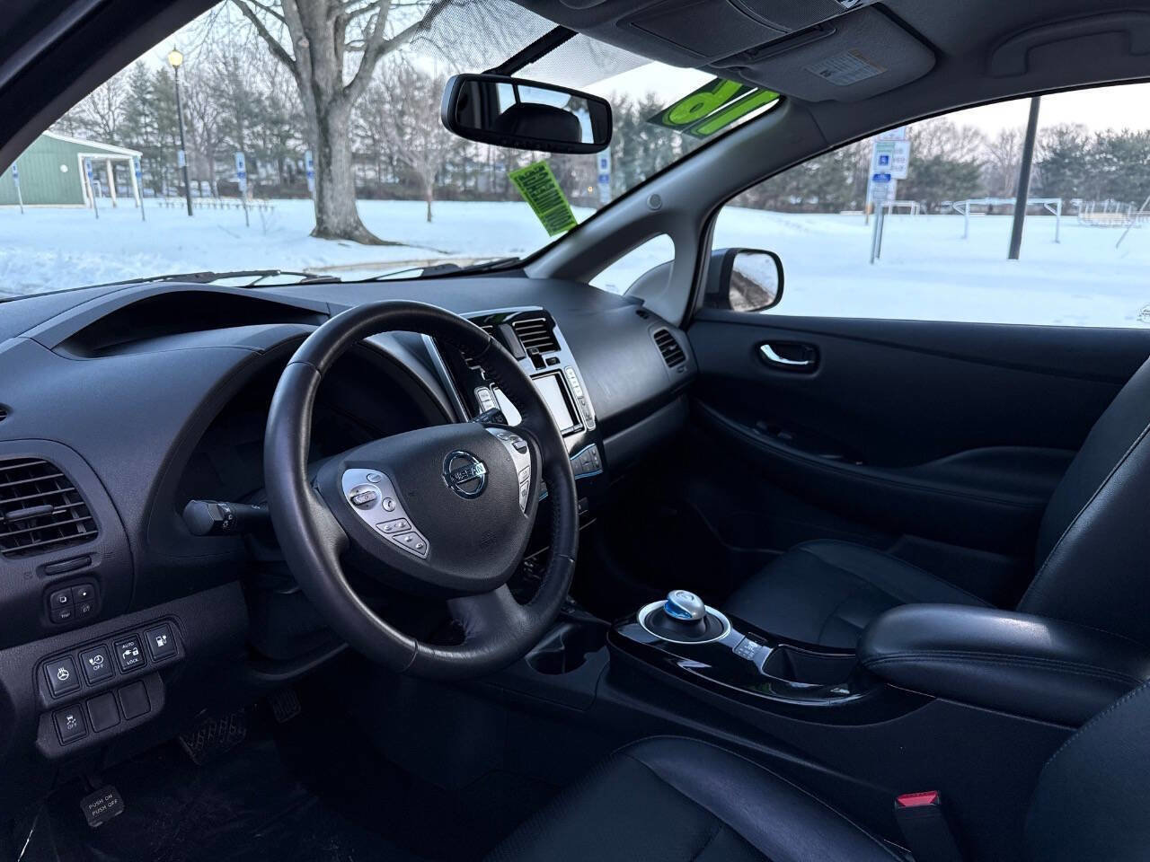 Used 2016 Nissan Leaf SL w/ Premium Package image 10