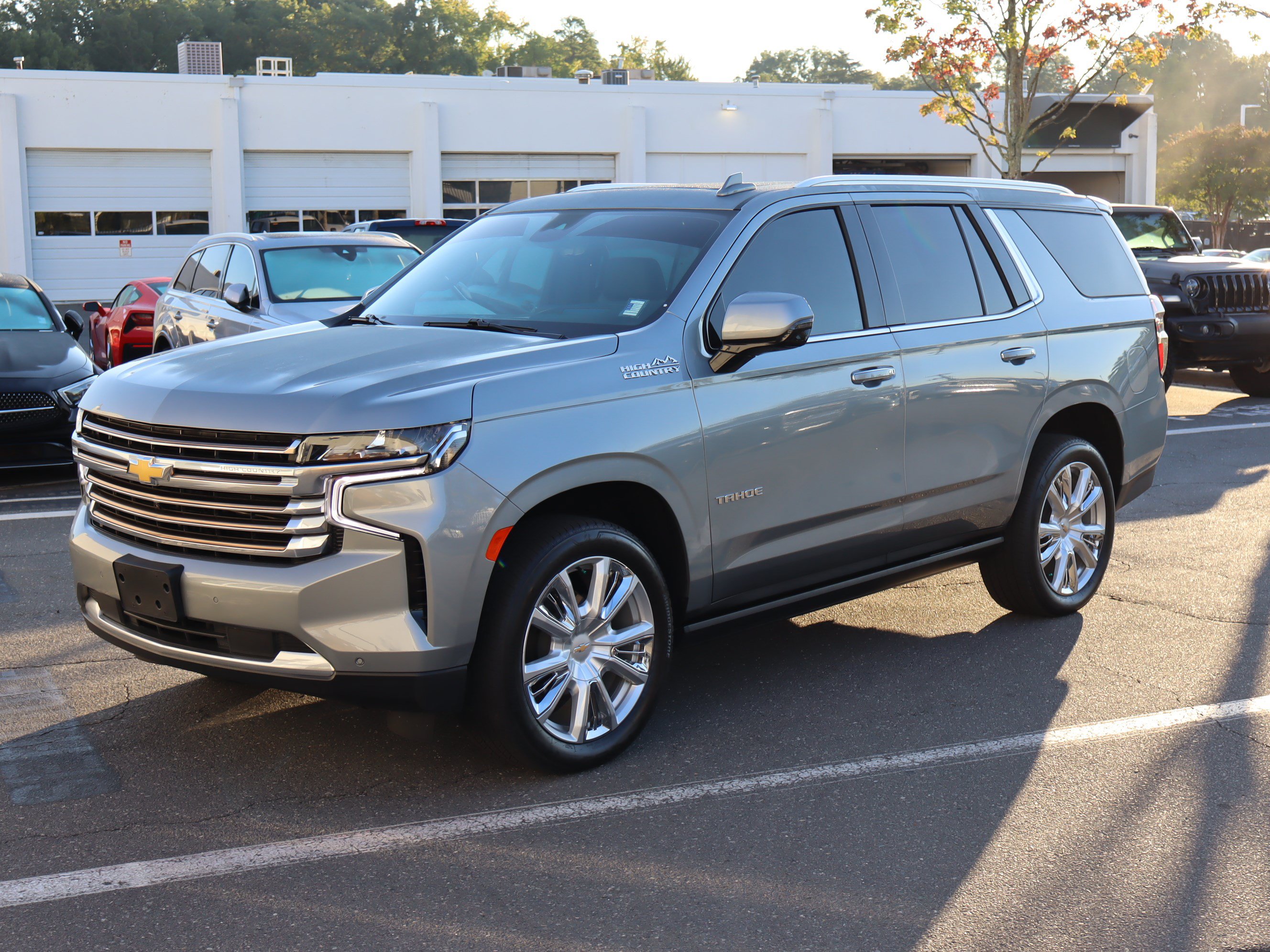Used 2024 Chevrolet Tahoe High Country RWD image 5