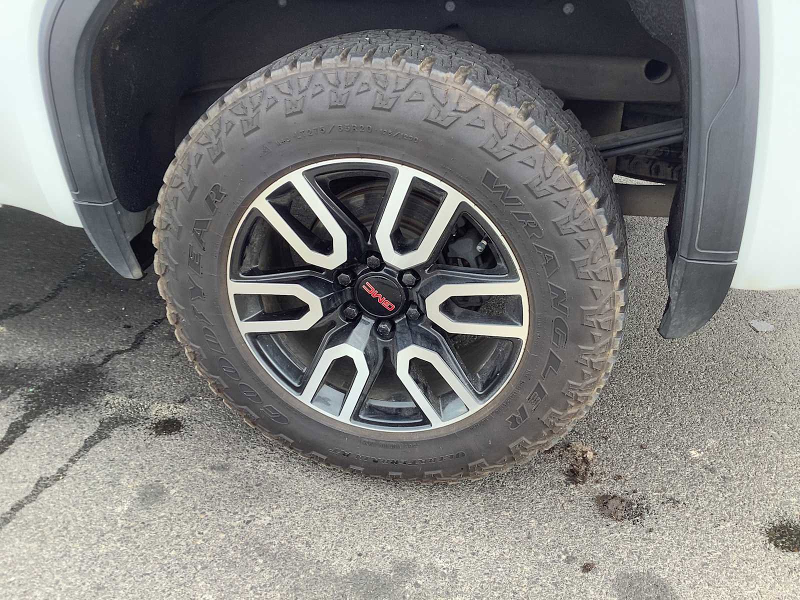 Used 2020 GMC Sierra 1500 AT4 w/ AT4 Premium Package image 6