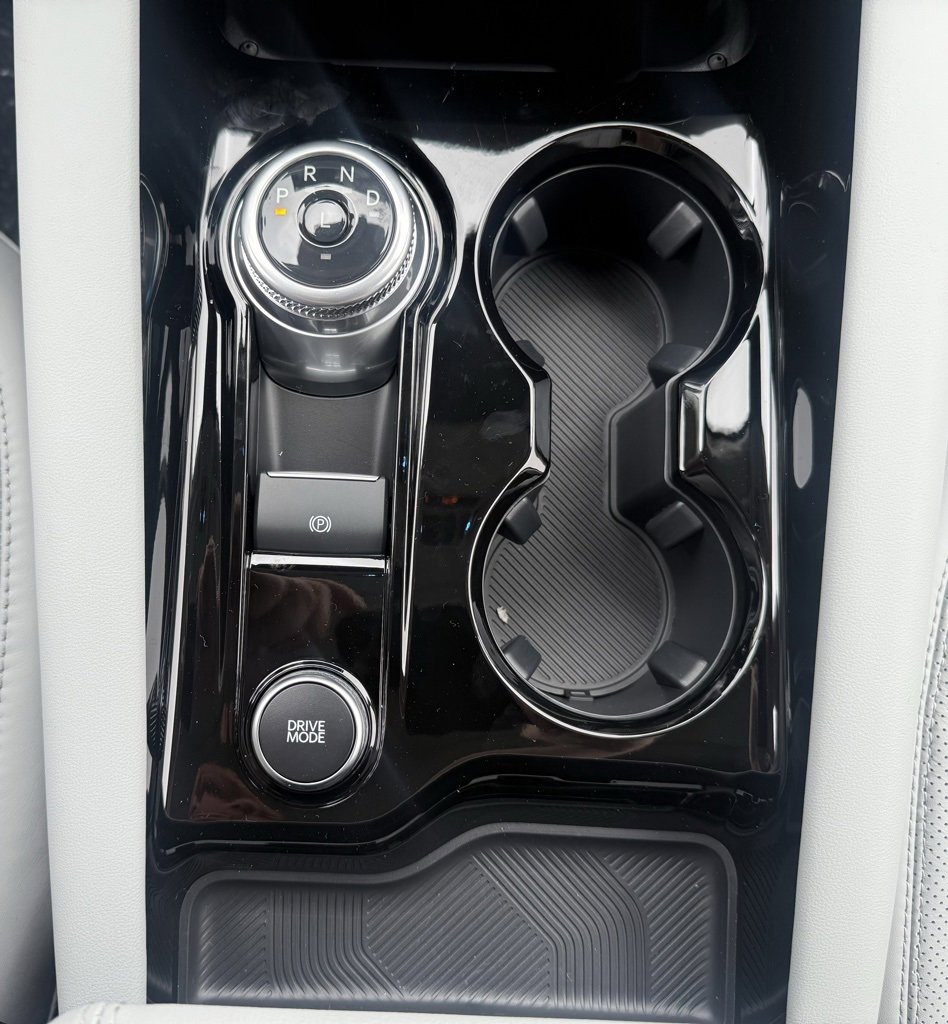 New 2025 Ford Explorer Platinum image 13