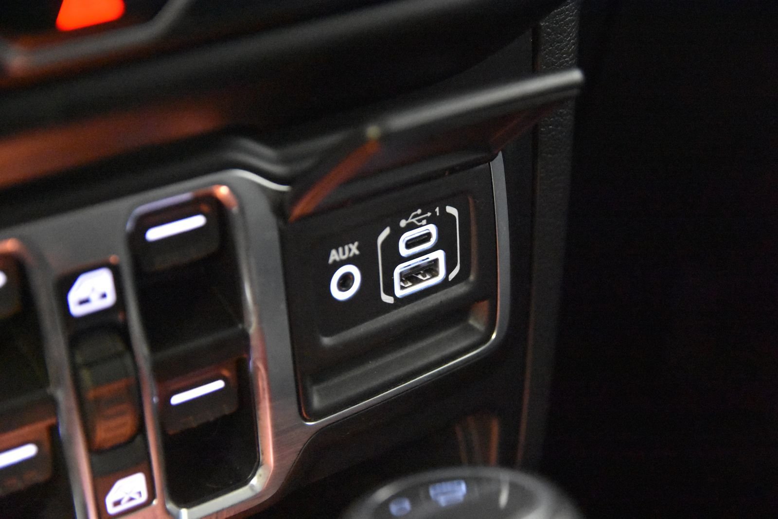 Used 2022 Jeep Gladiator Sport AWD/4WD image 23
