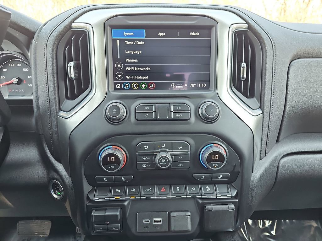Certified 2021 Chevrolet Silverado 1500 LT Trail Boss w/ Convenience Package II AWD/4WD image 22