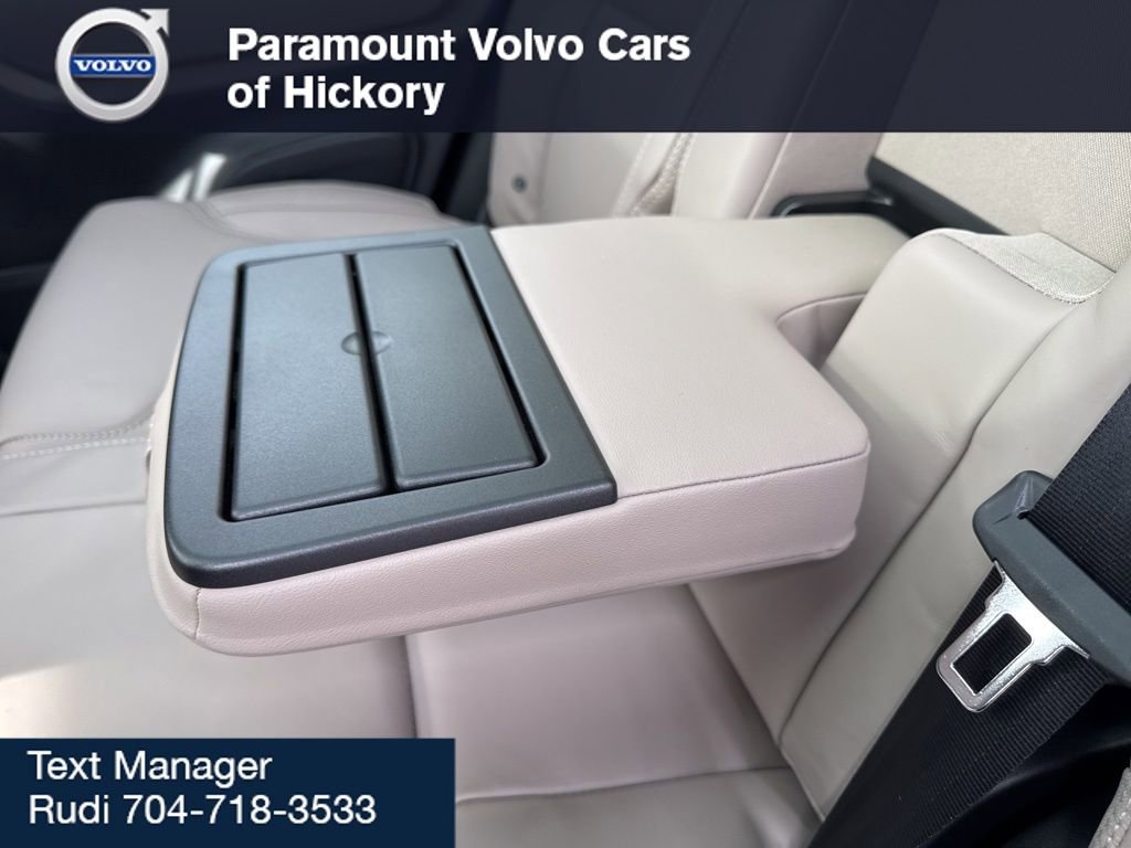 New 2026 Volvo XC90 T8 Ultra w/ Lounge Package image 18