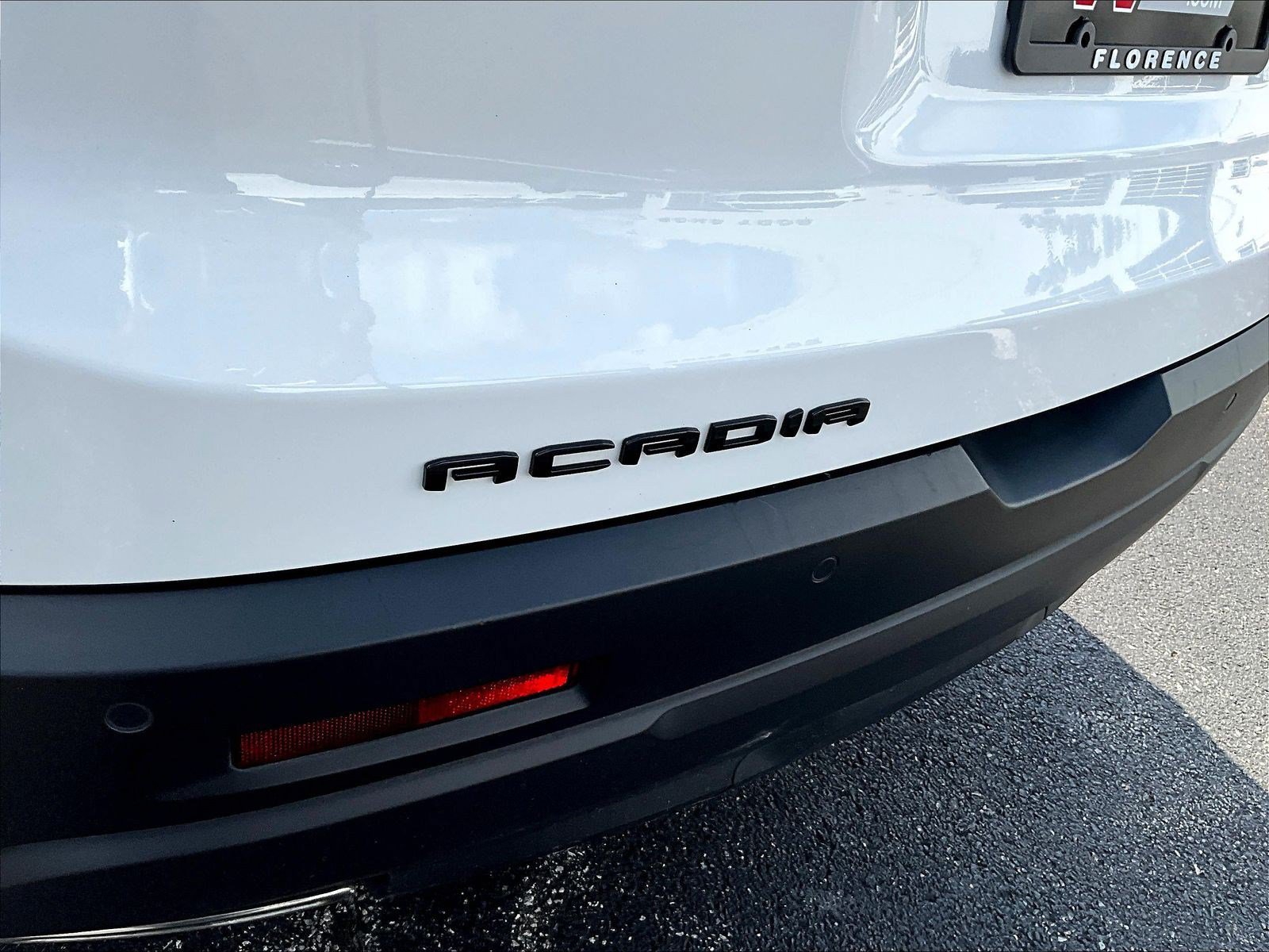 Used 2023 GMC Acadia SLT w/ Elevation Edition FWD image 24