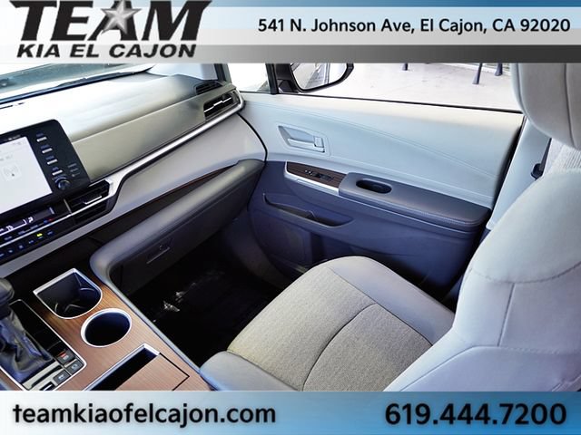 Used 2022 Toyota Sienna LE FWD image 22