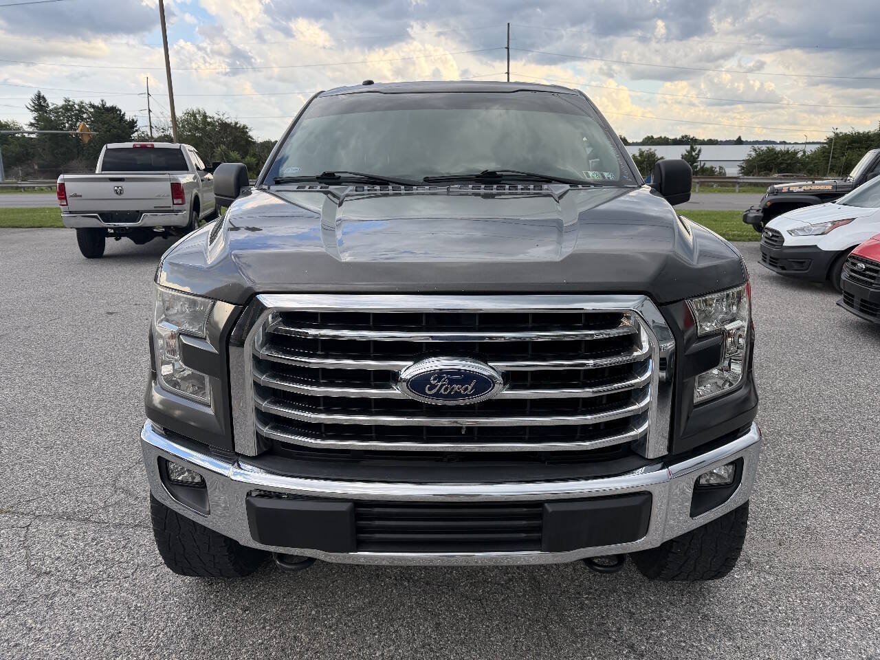 Used 2017 Ford F150 XLT AWD/4WD image 6