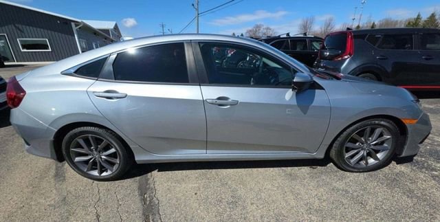 Used 2019 Honda Civic EX image 2