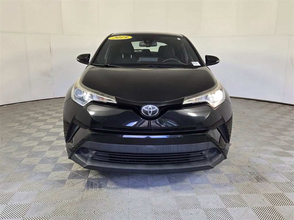 Used 2019 Toyota C-HR LE image 3