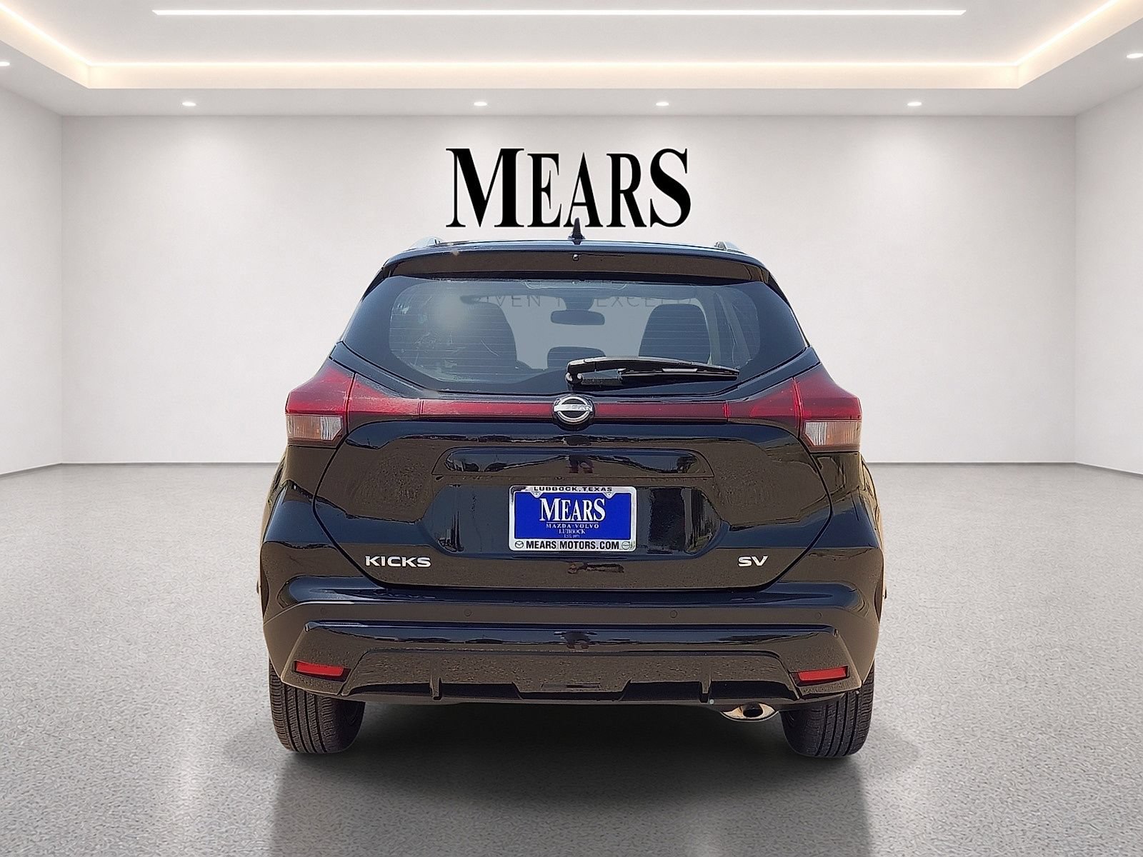 Used 2024 Nissan Kicks SV FWD image 4