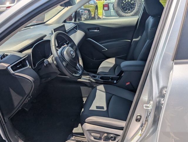 Used 2025 Toyota Corolla Cross XLE AWD/4WD image 13