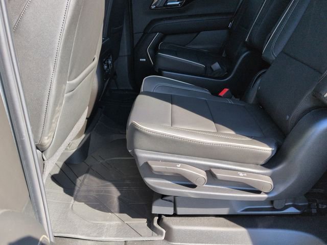 New 2026 Chevrolet Suburban Premier image 23