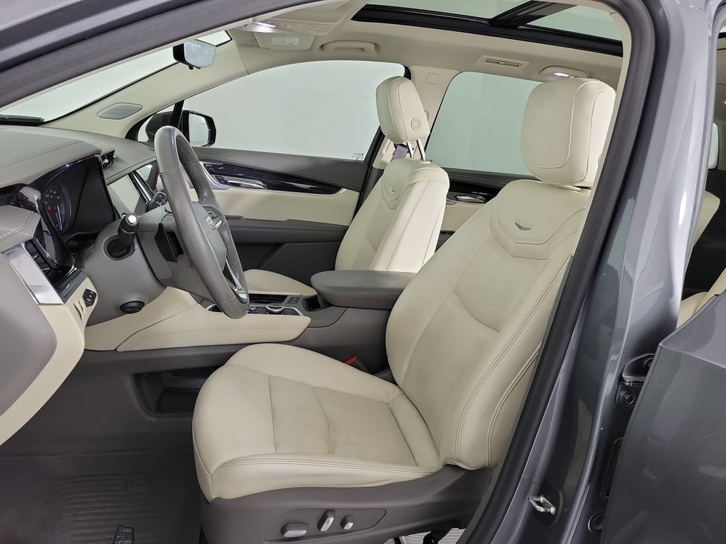 Used 2021 Cadillac XT6 Premium Luxury FWD image 18