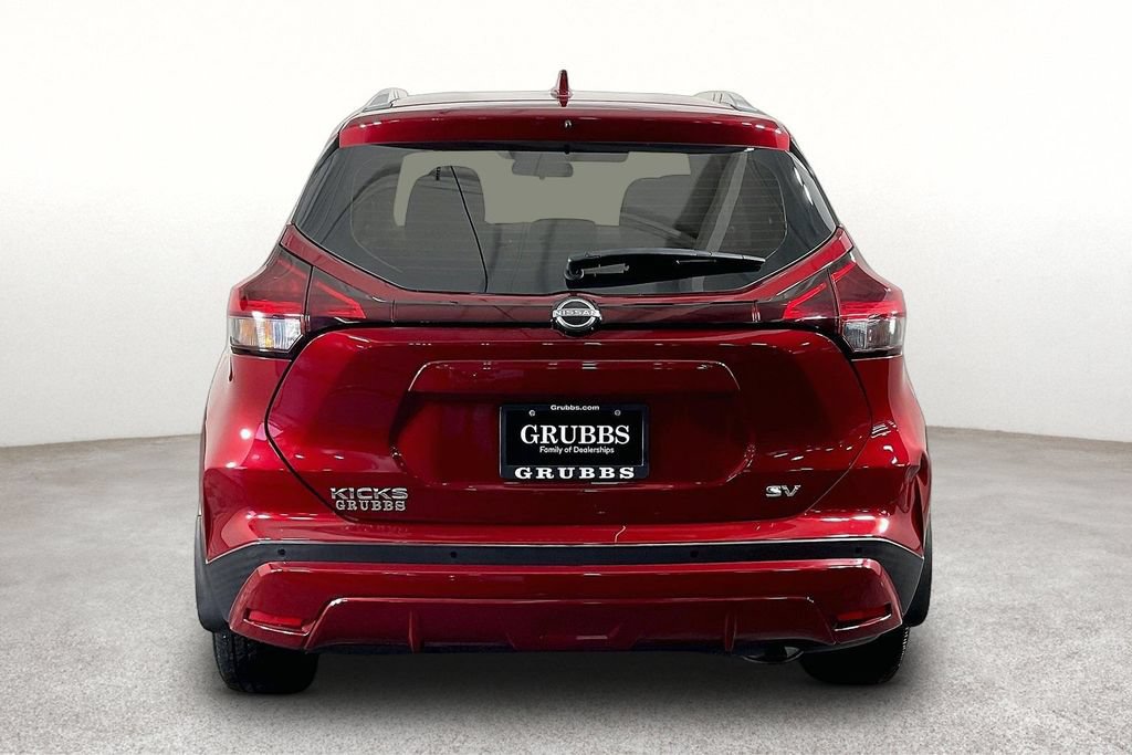 Used 2022 Nissan Kicks SV FWD image 5