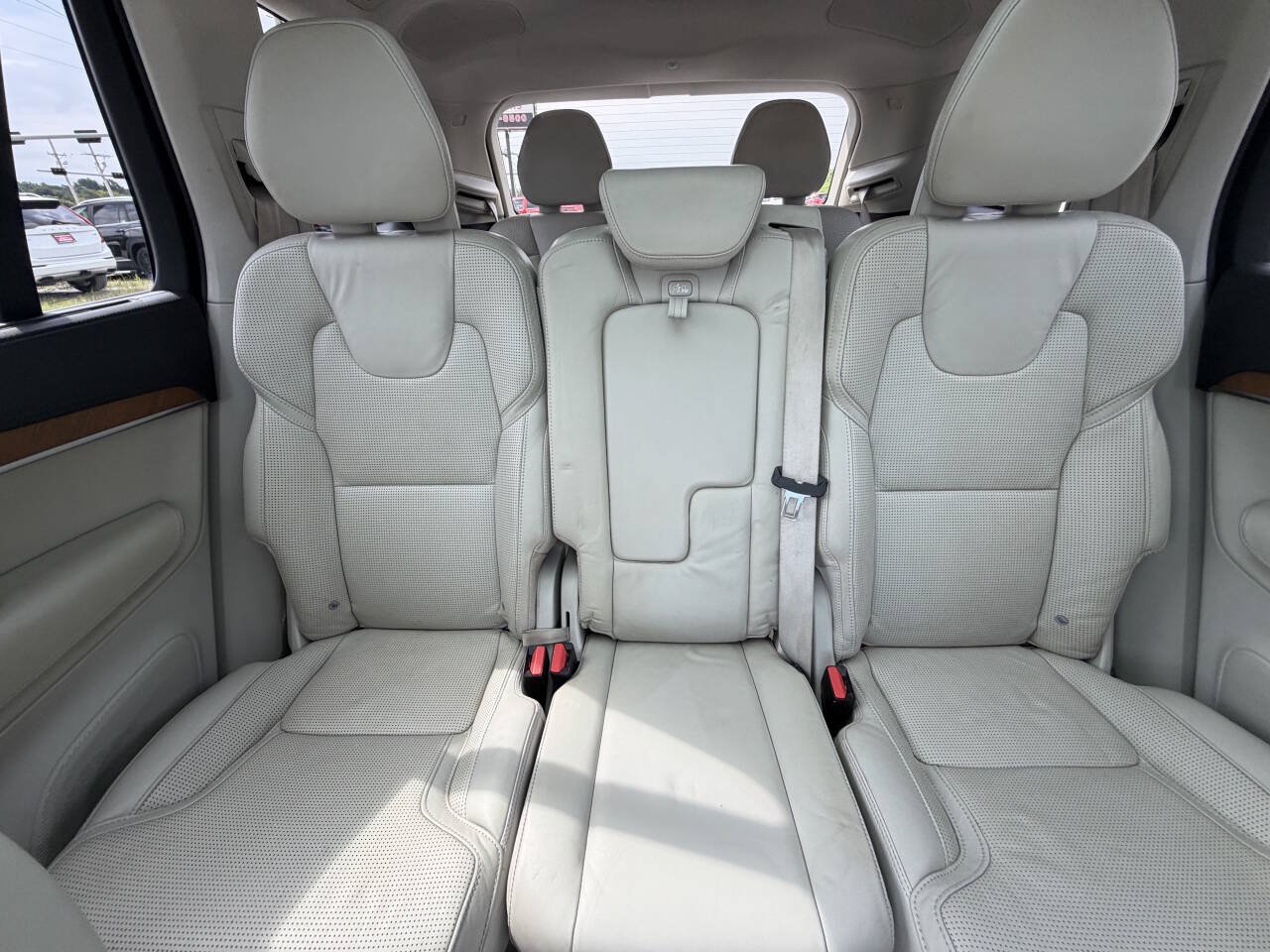Used 2016 Volvo XC90 T6 Inscription w/ Vision Package AWD/4WD image 27