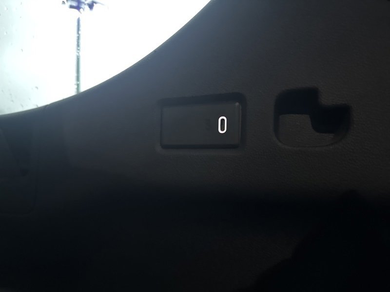 Used 2021 Chevrolet Suburban RST w/ Luxury Package image 46