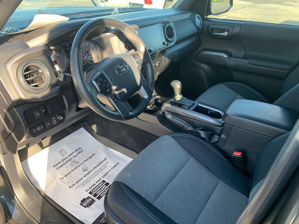 Used 2023 Toyota Tacoma TRD Off-Road AWD/4WD image 11