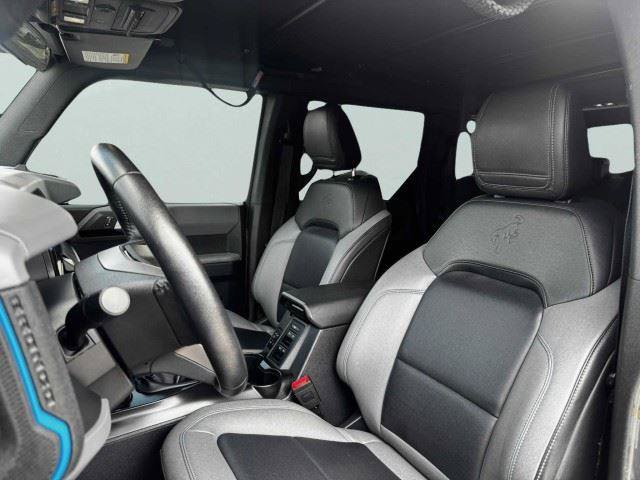 Used 2023 Ford Bronco Black Diamond AWD/4WD image 17