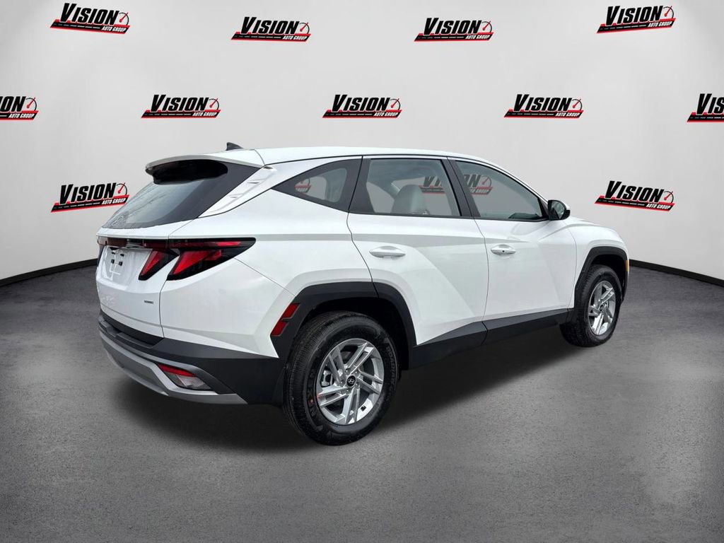 New 2026 Hyundai Tucson SE image 5