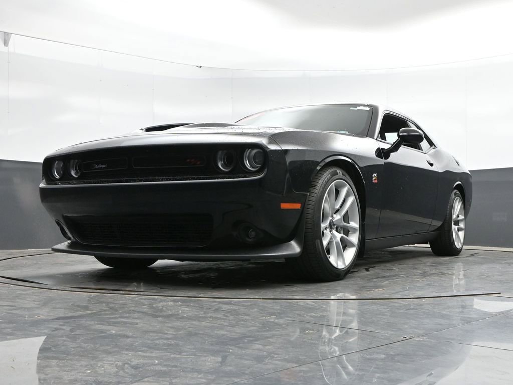 Used 2022 Dodge Challenger R/T Scat Pack RWD image 46