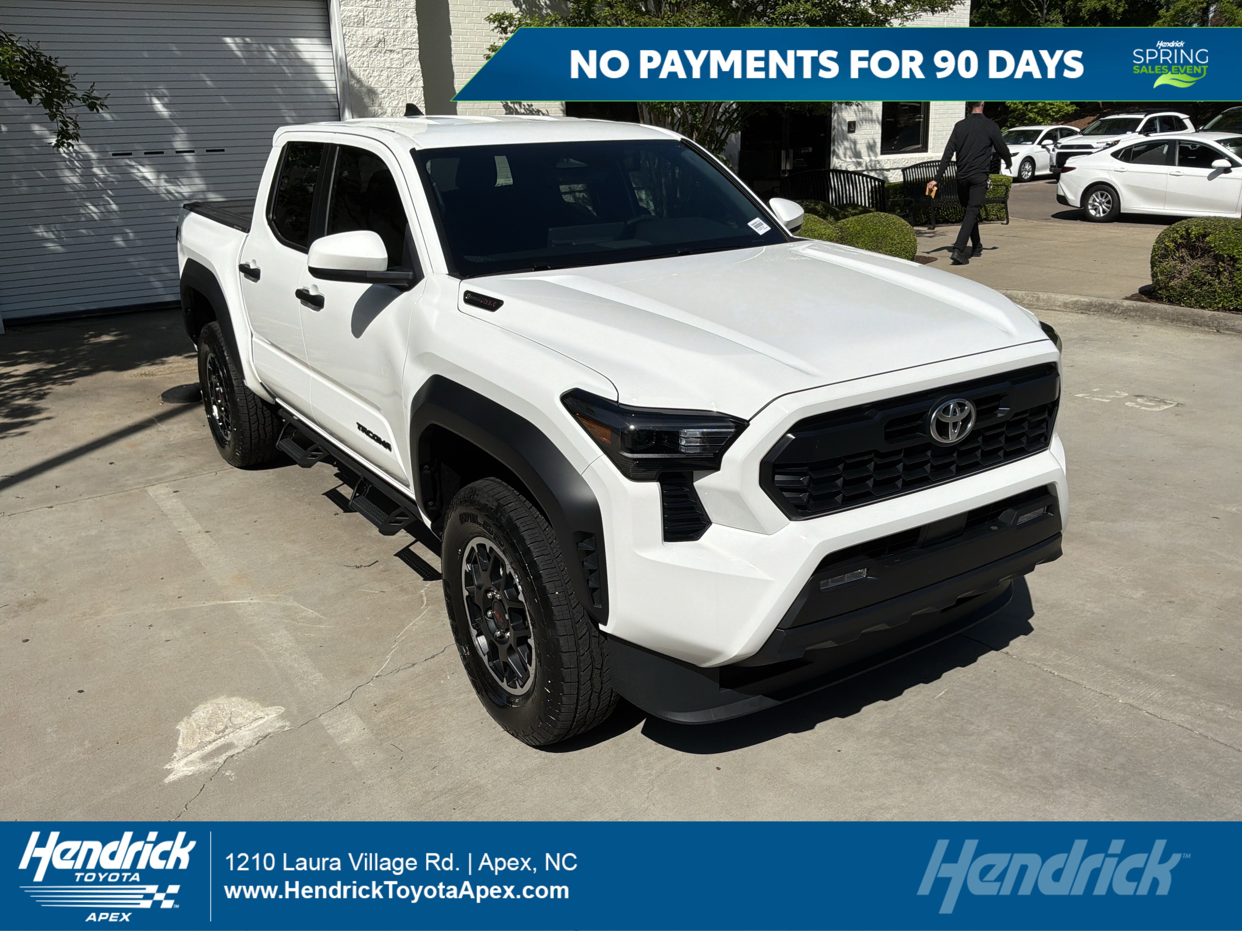 Used 2024 Toyota Tacoma TRD Off-Road AWD/4WD image 1
