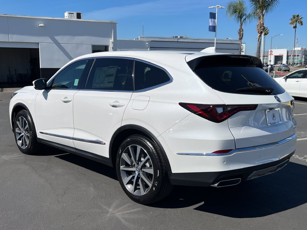 Certified 2026 Acura MDX w/ Technology Package AWD/4WD image 8