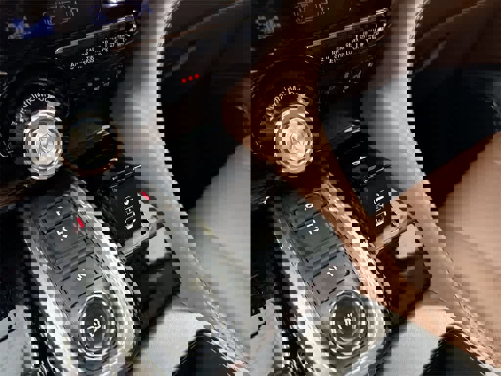 Used 2022 Acura MDX SH-AWD w/ Advance Package image 35