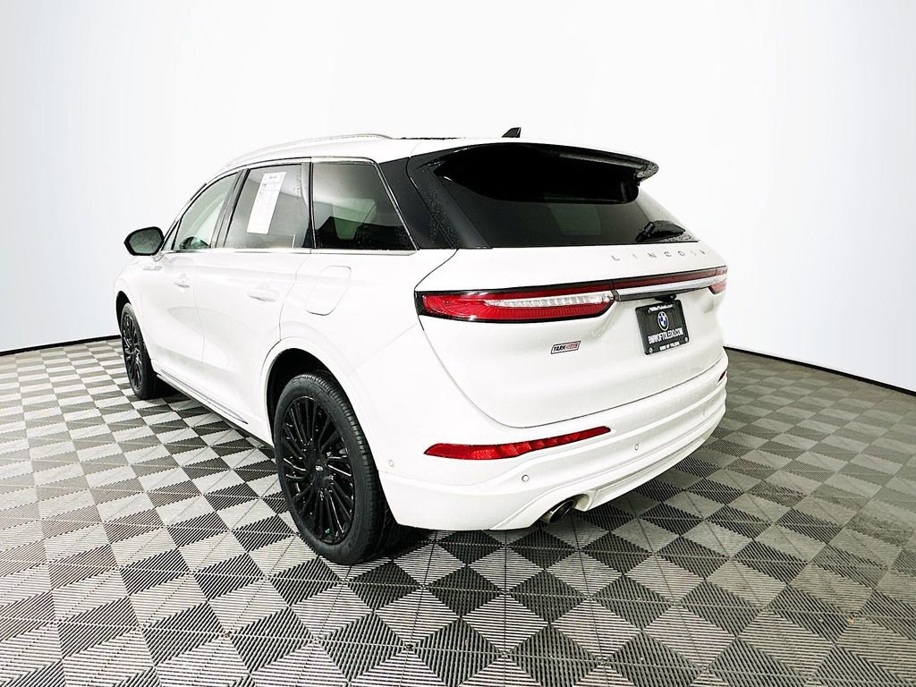 Used 2022 Lincoln Corsair Reserve w/ Equipment Group 201A image 6