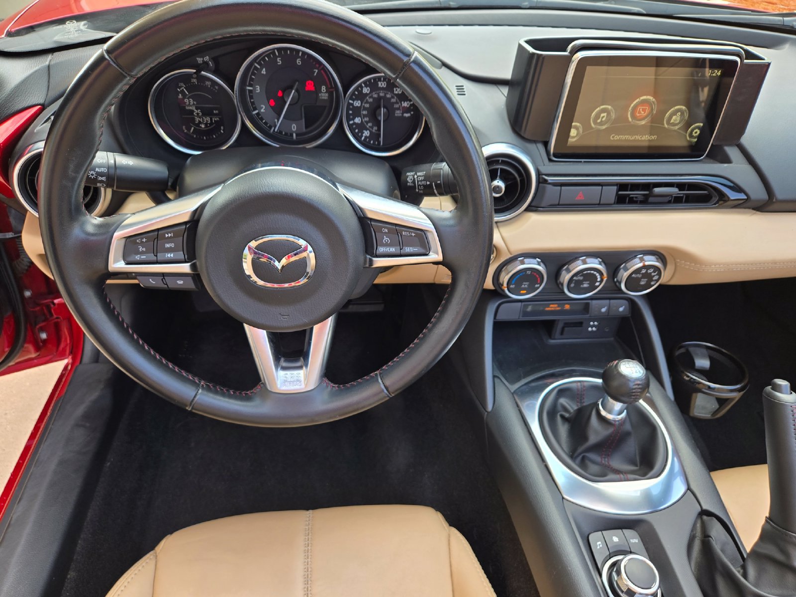 Used 2016 MAZDA MX-5 Miata Grand Touring RWD image 11