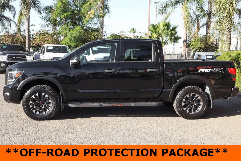 Used 2021 Nissan Titan PRO-4X w/ Pro-4x Convenience Package image 5