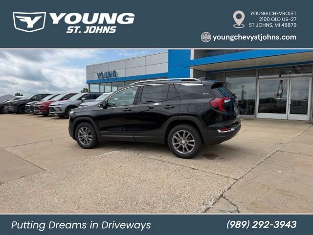 Used 2024 GMC Terrain SLT w/ LPO, Floor Liner Package AWD/4WD image 3
