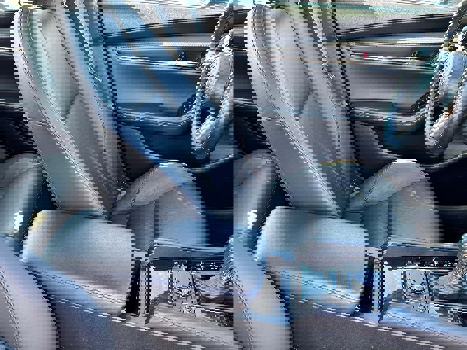 Used 2024 MAZDA MAZDA3 s image 12