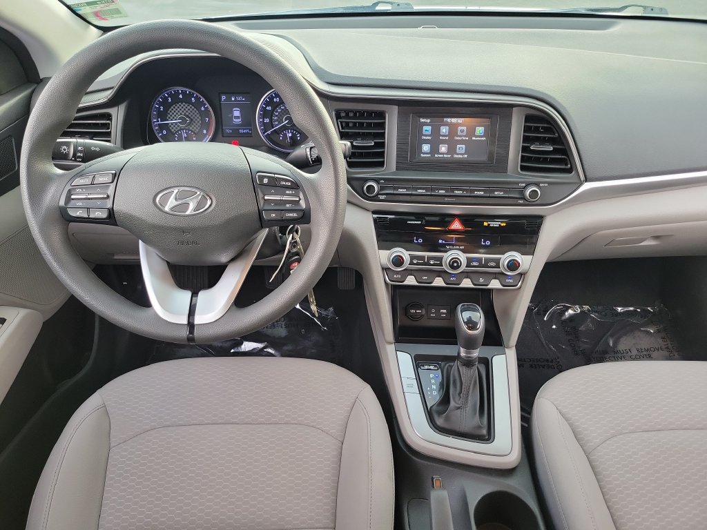 Used 2020 Hyundai Elantra SE FWD image 4