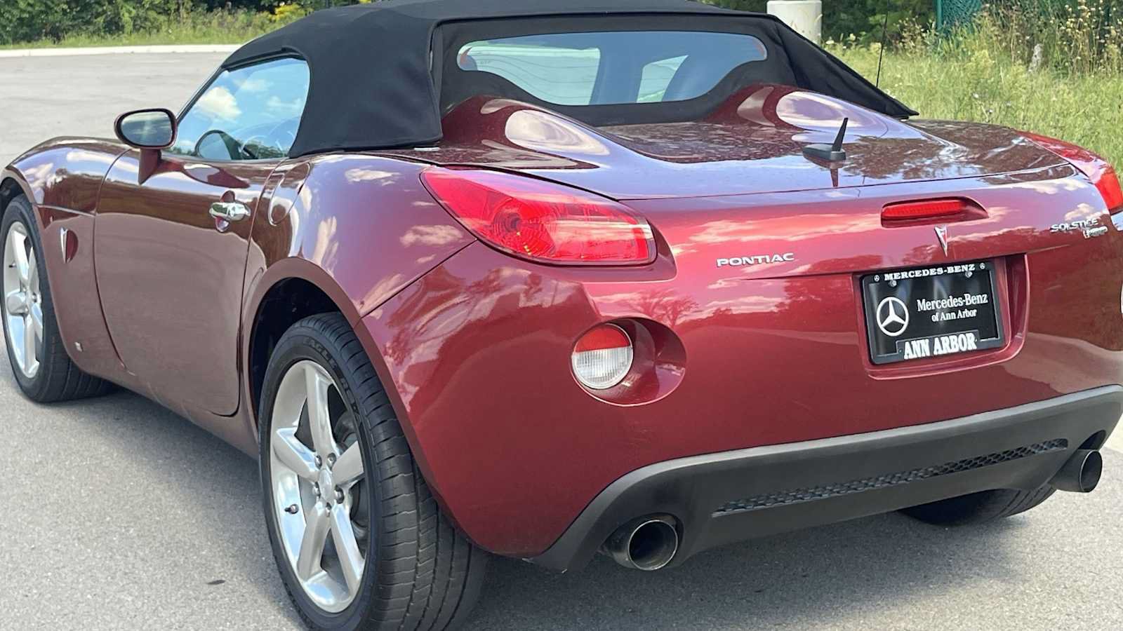 Used 2009 Pontiac Solstice GXP RWD image 14