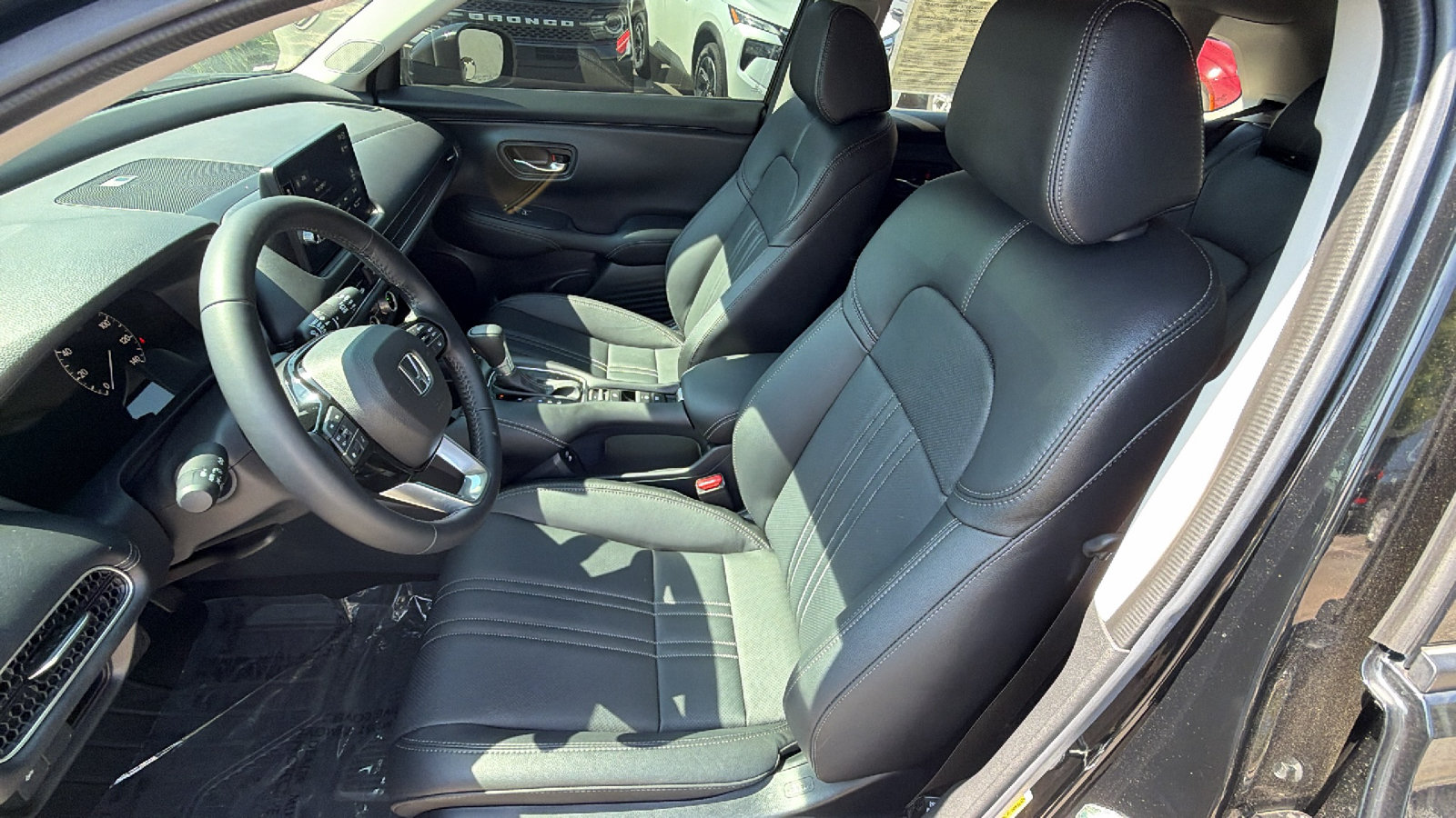 Used 2026 Honda HR-V EX-L image 16