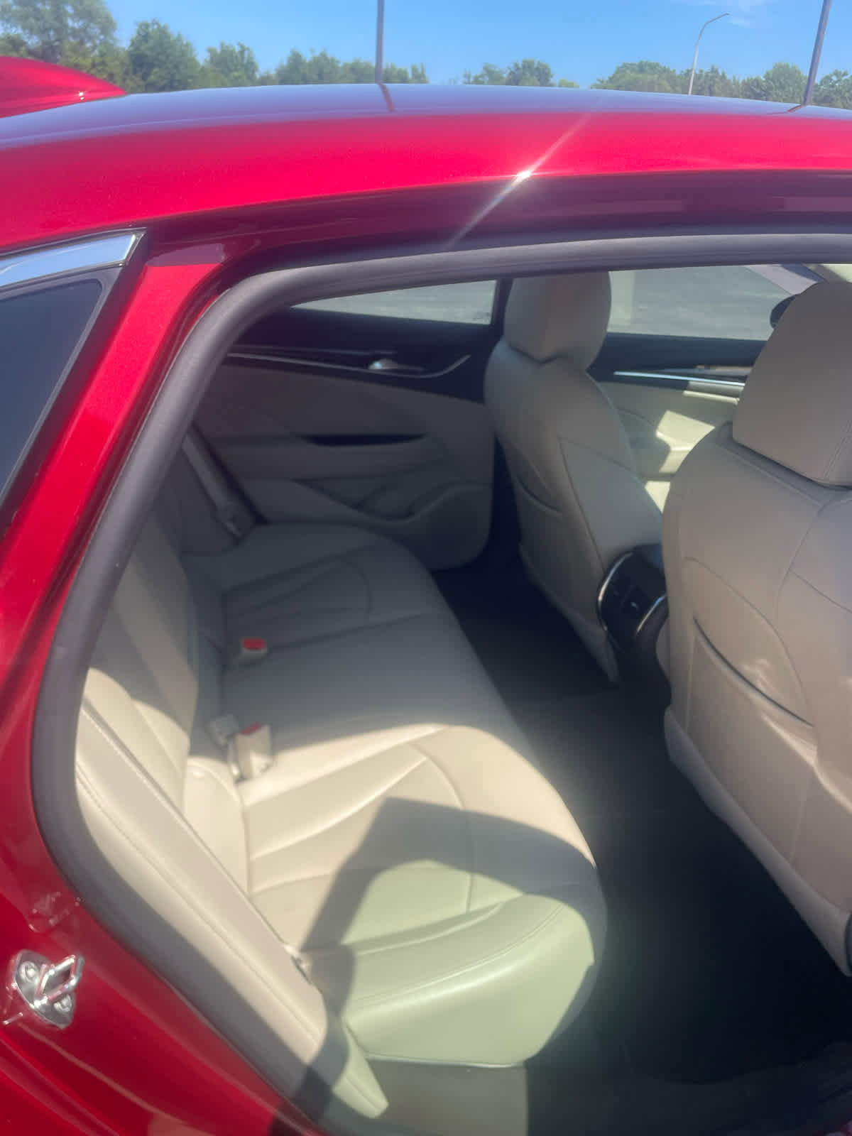 Used 2019 Buick LaCrosse Essence w/ Sights and Sounds Package FWD image 5