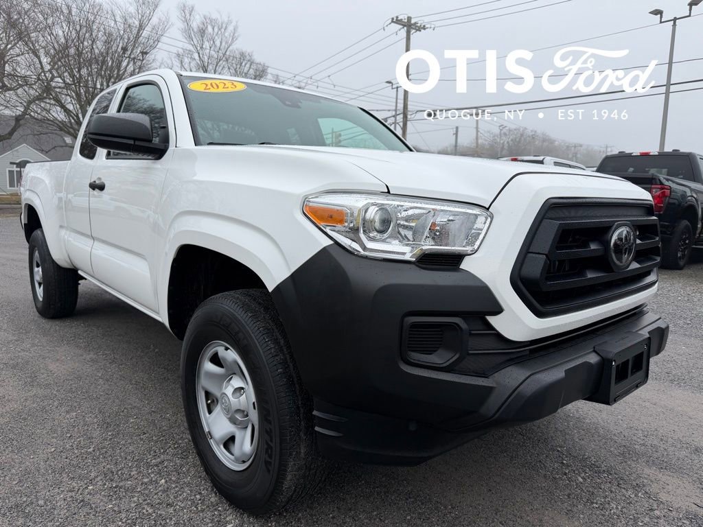 Used 2023 Toyota Tacoma SR image 1