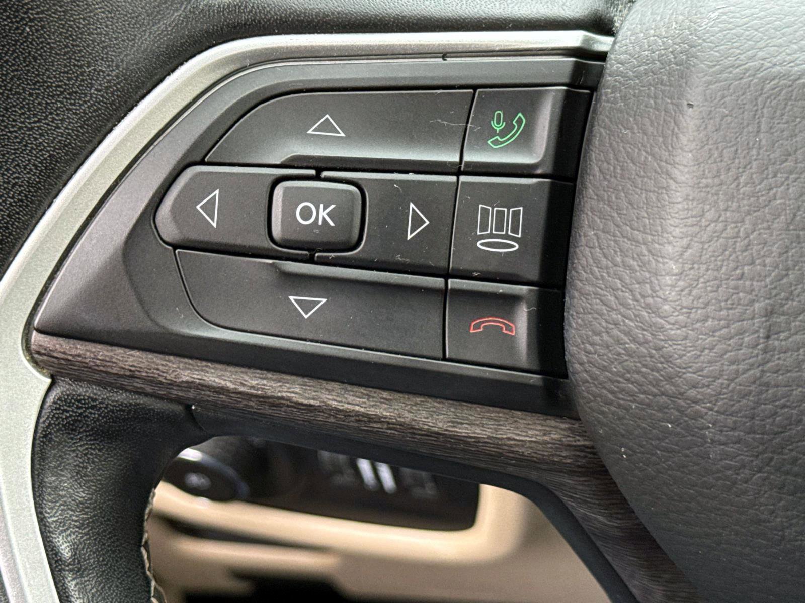 Used 2021 Jeep Grand Cherokee L Limited w/ MOPAR Finishing Package image 24