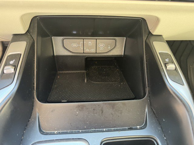 Used 2025 Kia Sorento S w/ Panoramic Sunroof Package FWD image 17