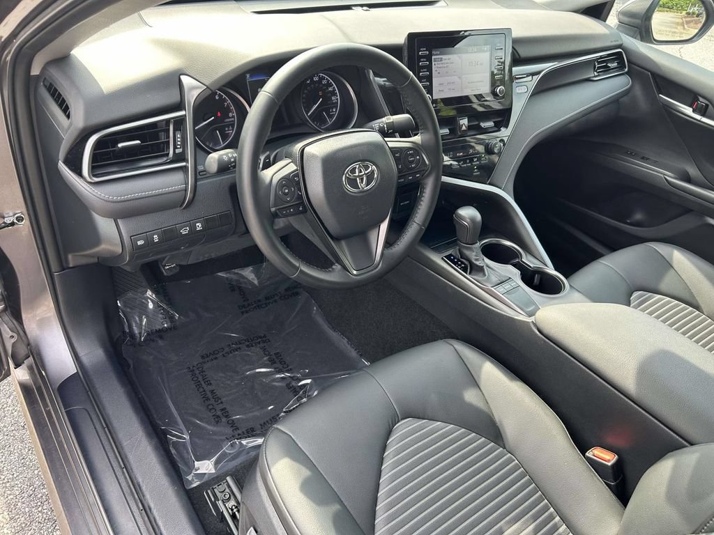 Used 2023 Toyota Camry SE FWD image 16
