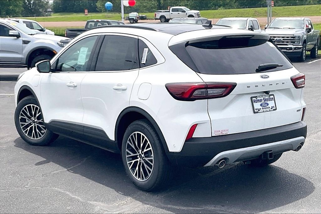 New 2024 Ford Escape SE w/ PHEV Premium Package image 3
